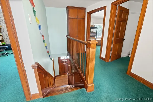 $385,000 | 1302 East 10th Street, Jeffersonville, IN 47130