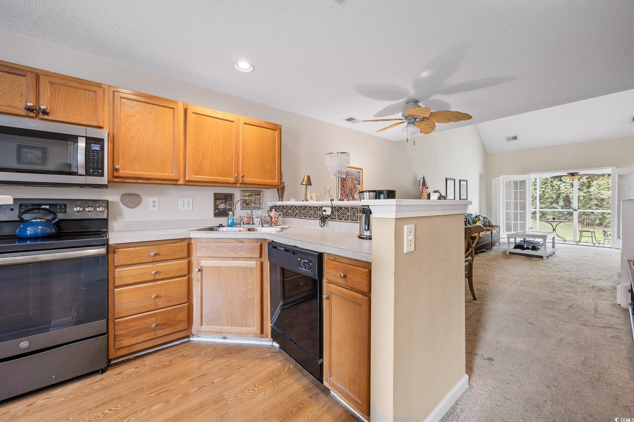 136 Wimbledon Way, Unit 136 Murrells Inlet, SC 29576 - Photo 6 of 38 Gallery Image 6