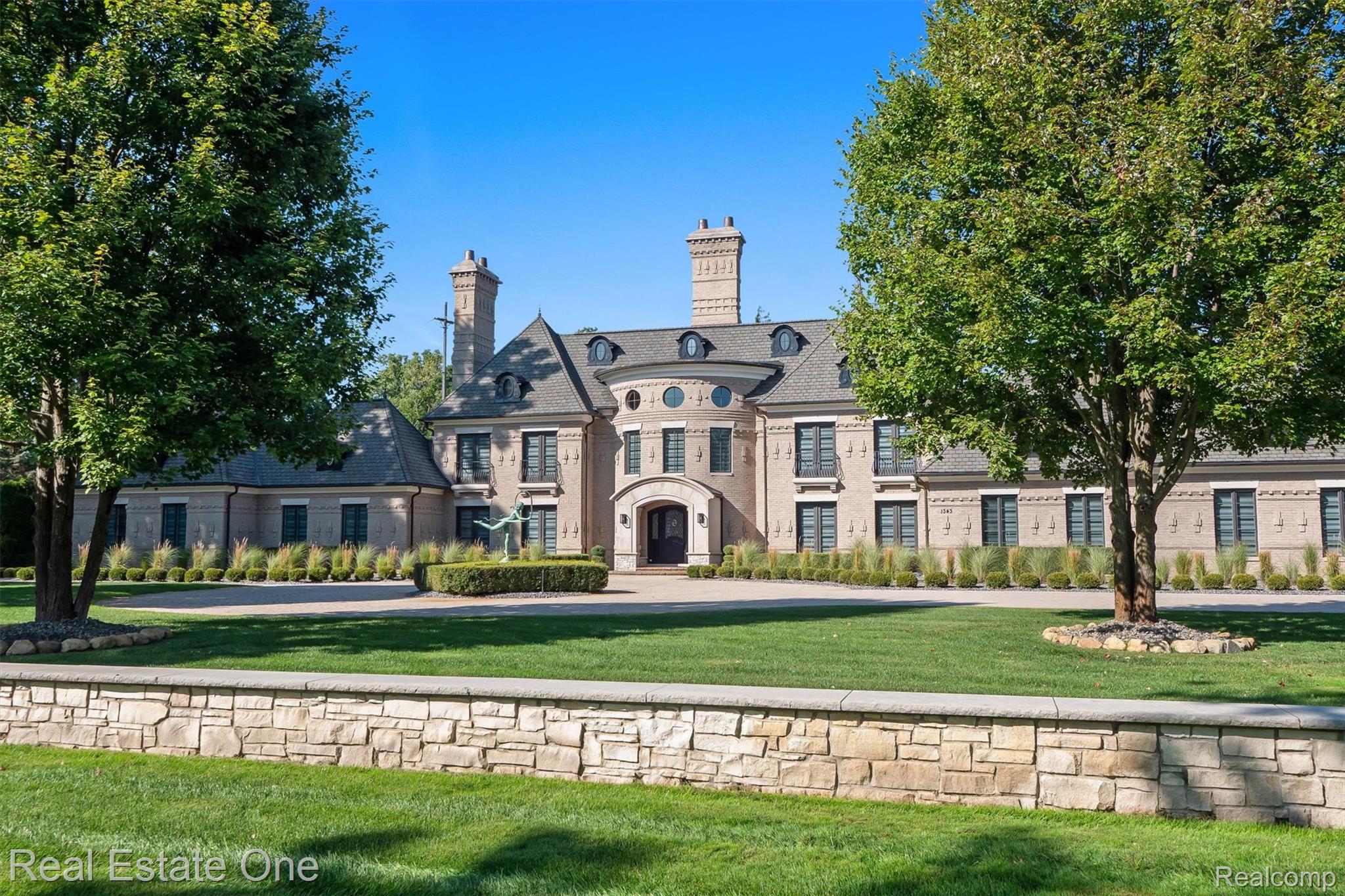 1343 Orchard Ridge Road Bloomfield Hills, MI 48304 - Photo 4 of 58 002-Orchard Ridge-31.jpg