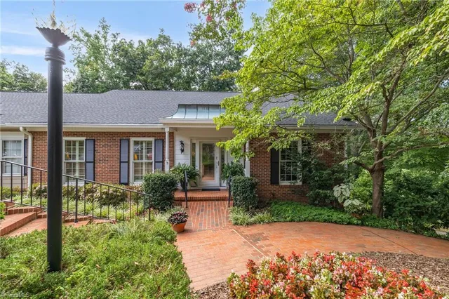 $500,000 | 3659 Cherry Hill Drive, Greensboro, NC 27410