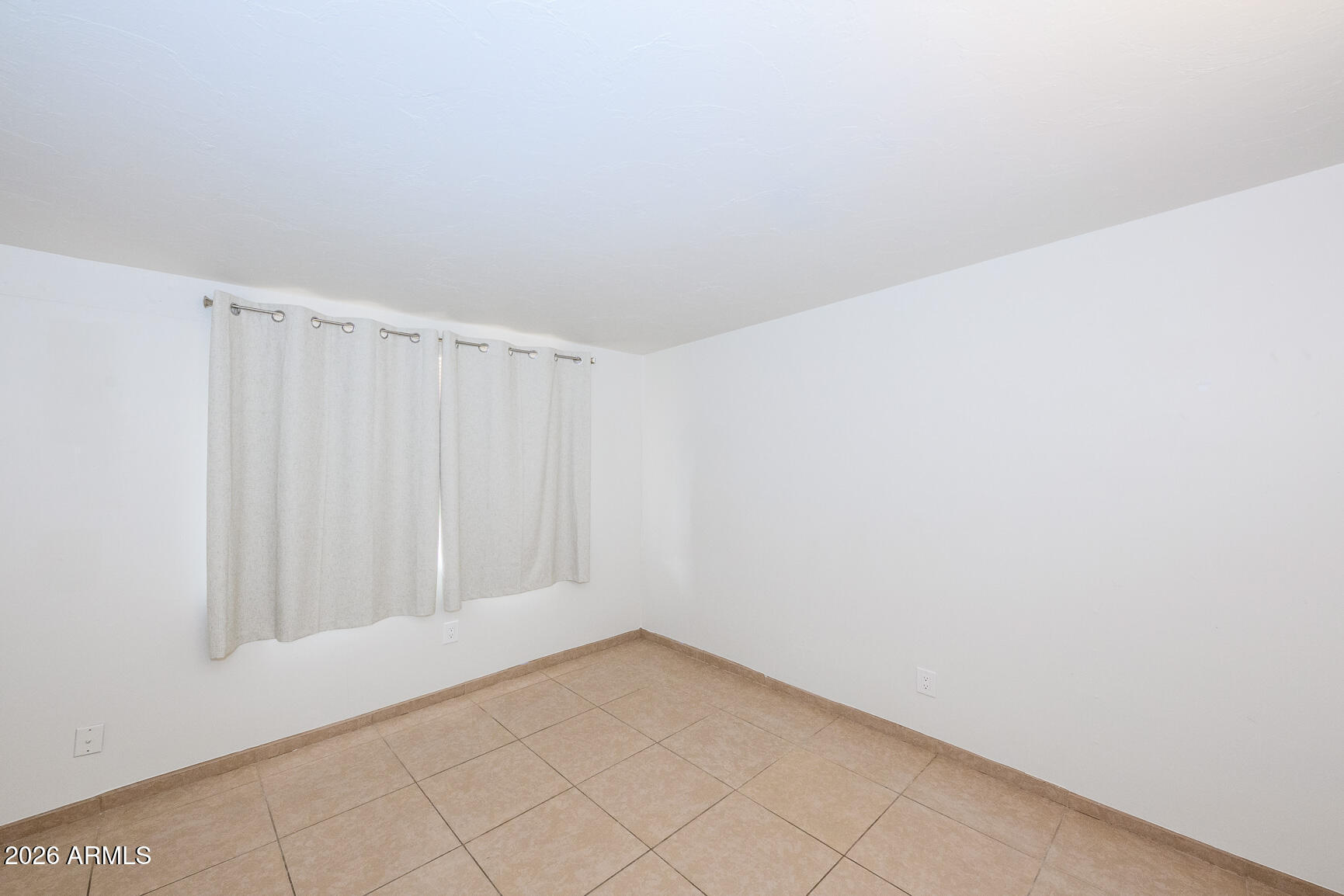 310 2nd Street Huachuca City, AZ 85616 - Photo 25 of 43 a view of an empty room