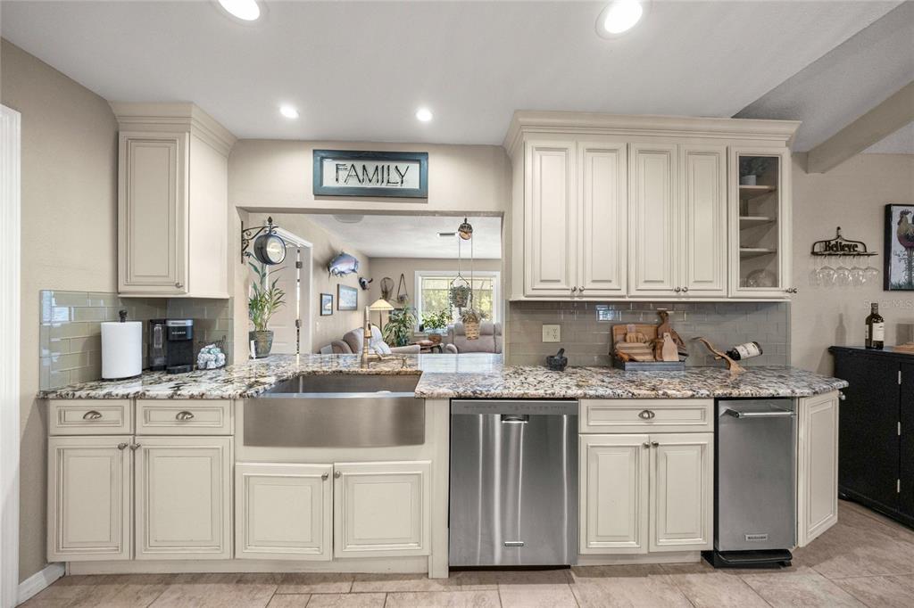 9525 Southwest 72nd Court Ocala, FL 34476 - Photo 13 of 72