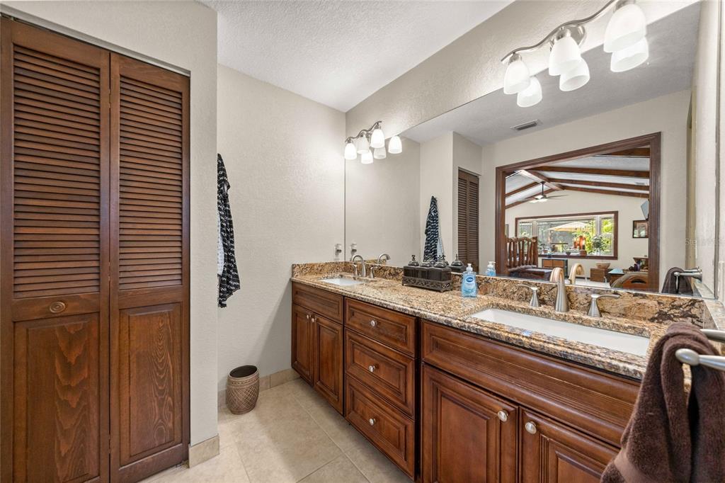 9525 Southwest 72nd Court Ocala, FL 34476 - Photo 32 of 72