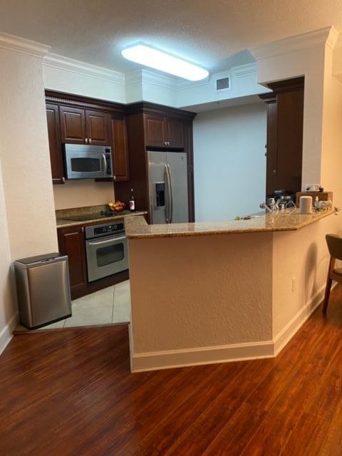 2204 Renaissance Way, Unit 204 Boynton Beach, FL 33426 - Photo 6 of 23 Kitchen