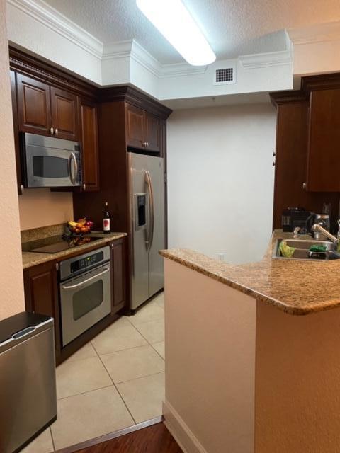 2204 Renaissance Way, Unit 204 Boynton Beach, FL 33426 - Photo 7 of 23 Kitchen 2