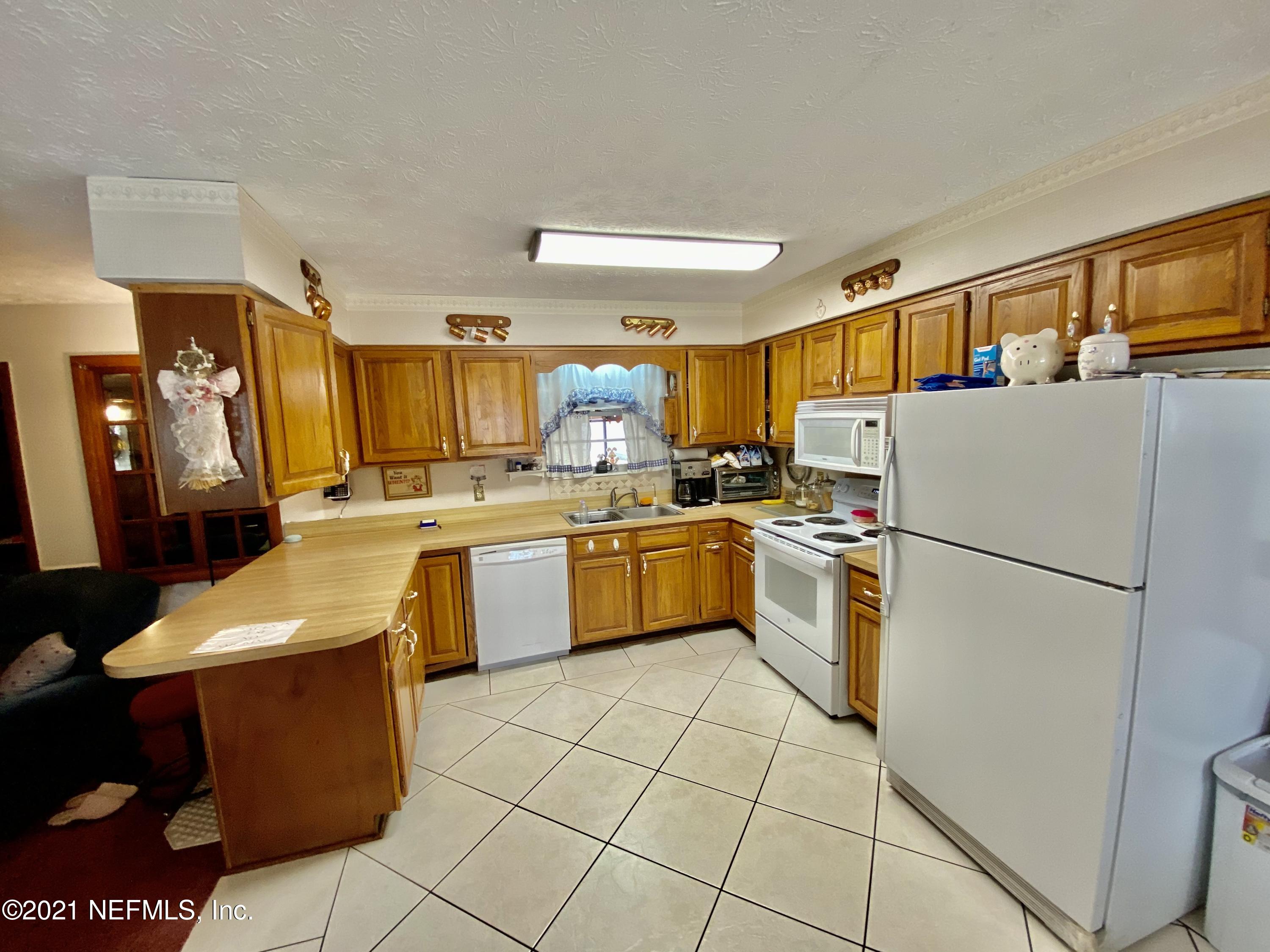 10981 Cisco Gardens Road North Jacksonville, FL 32219 - Photo 11 of 53 KITCHEN