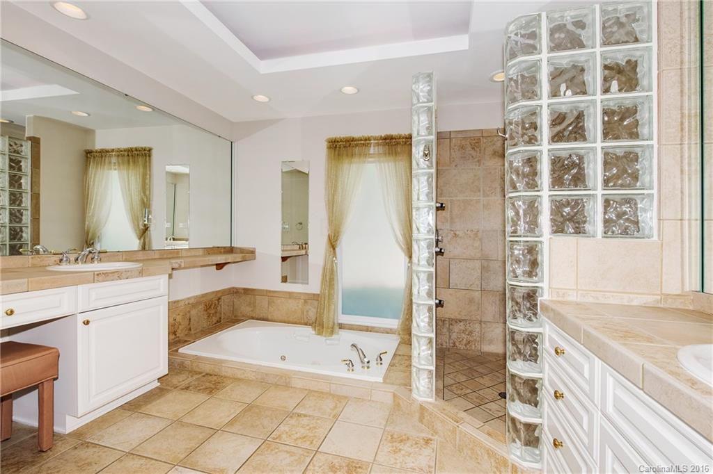 16116 Woolwine Road Charlotte, NC 28278 - Photo 15 of 24 Gallery Image 15
