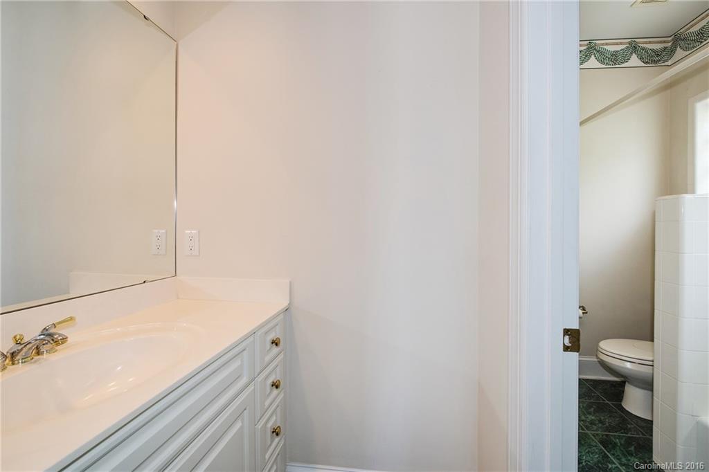 16116 Woolwine Road Charlotte, NC 28278 - Photo 18 of 24 Gallery Image 18