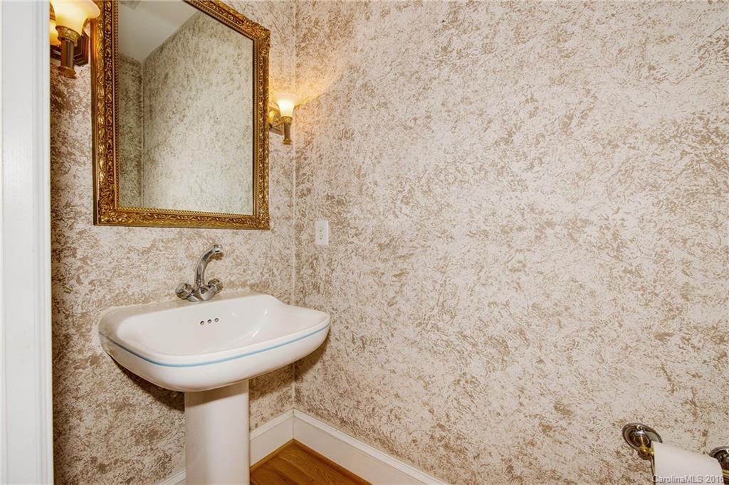 16116 Woolwine Road Charlotte, NC 28278 - Photo 21 of 24 Gallery Image 21