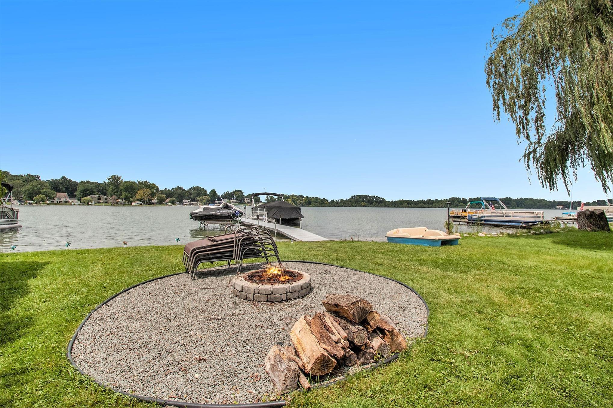 50705 East Indiana Lake Road Bristol, IN 46507 - Photo 4 of 25