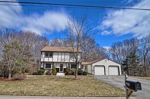 227 Irondequoit Road Franklin, MA 02038 - Photo 1 of 30 Gallery Image 1