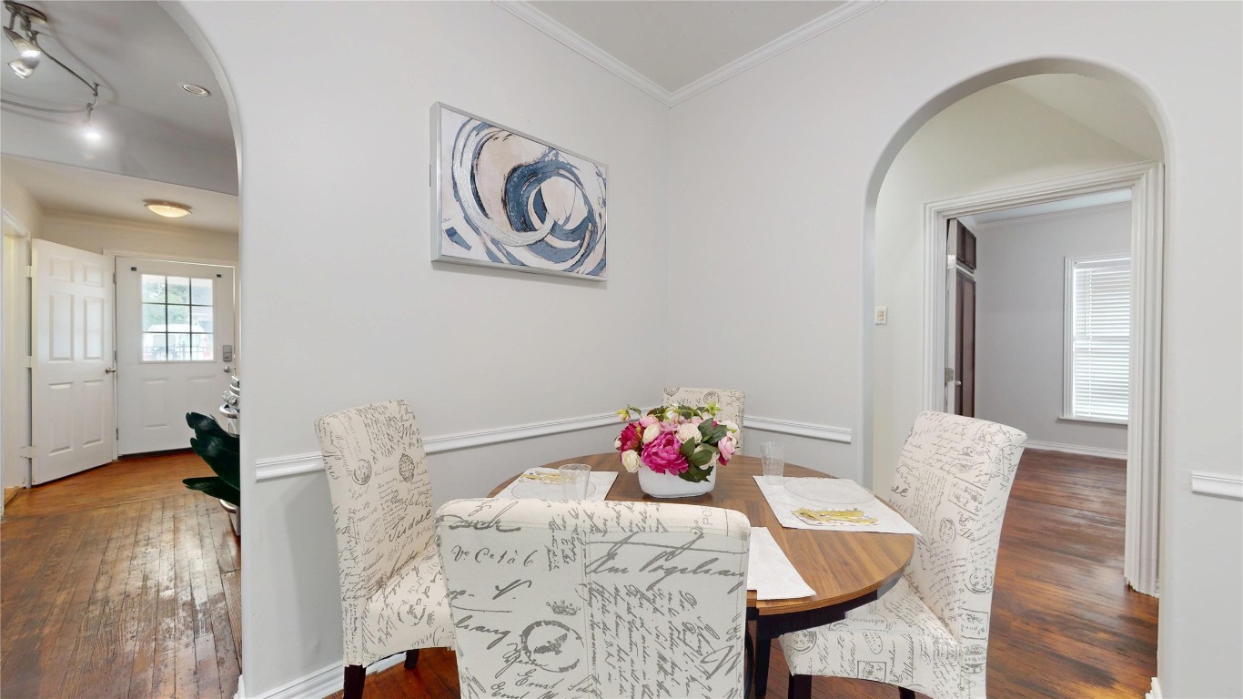 101 Eastgate Street Houston, TX 77012 - Photo 13 of 49