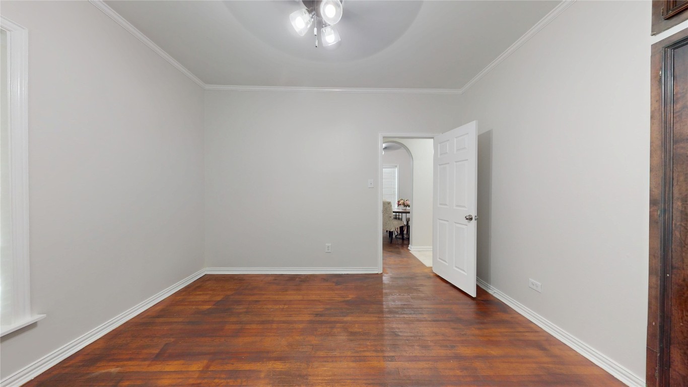 101 Eastgate Street Houston, TX 77012 - Photo 23 of 49