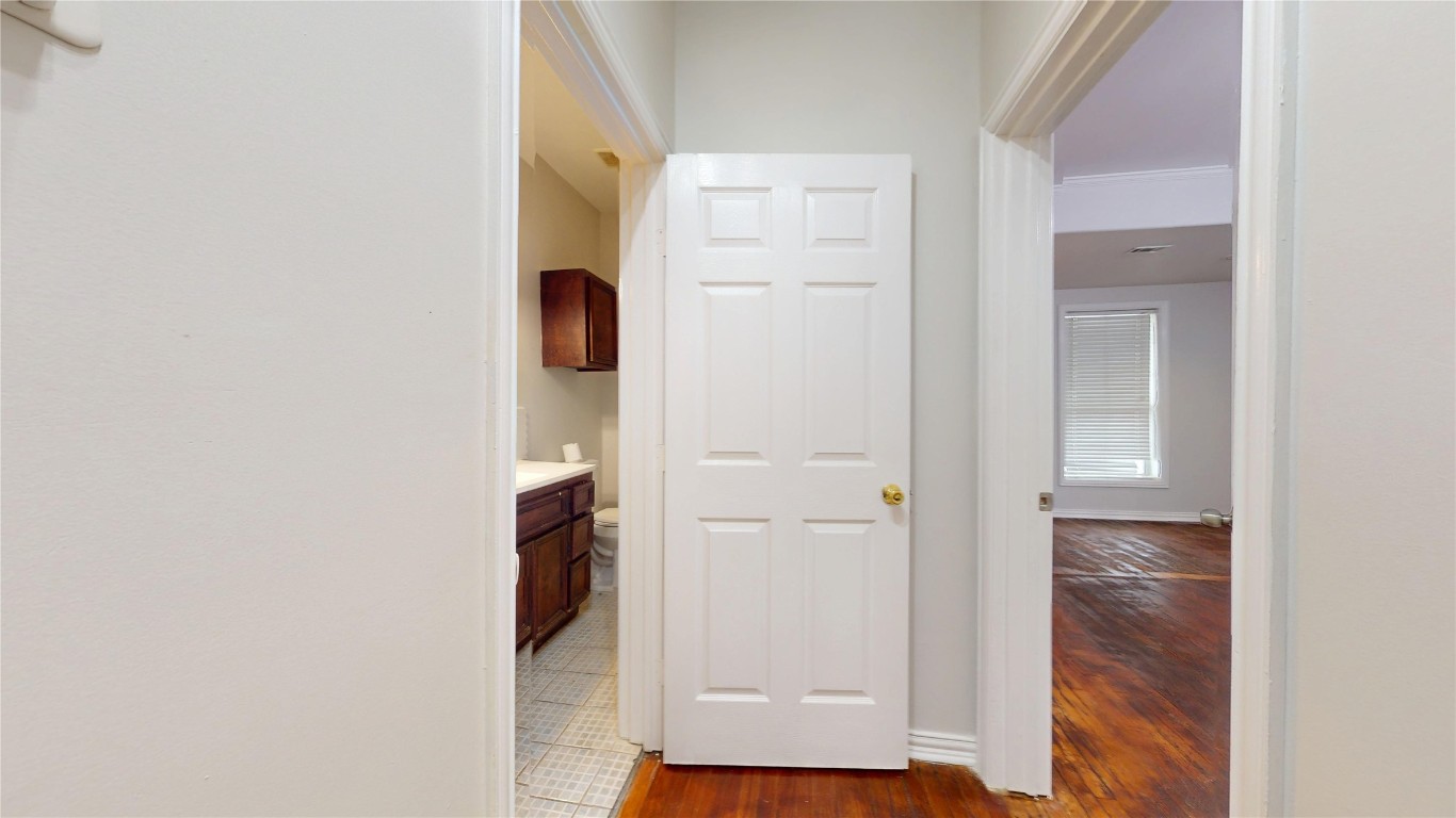 101 Eastgate Street Houston, TX 77012 - Photo 26 of 49