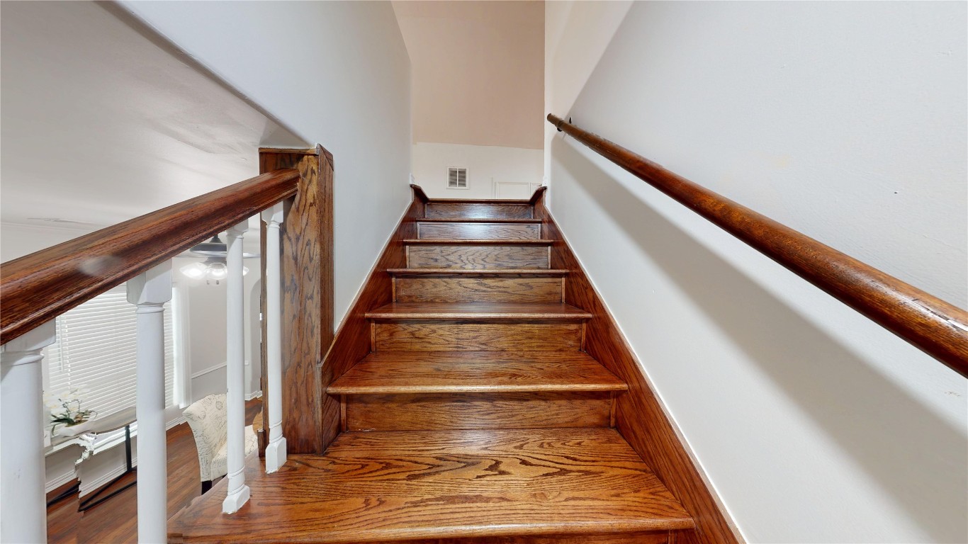 101 Eastgate Street Houston, TX 77012 - Photo 36 of 49