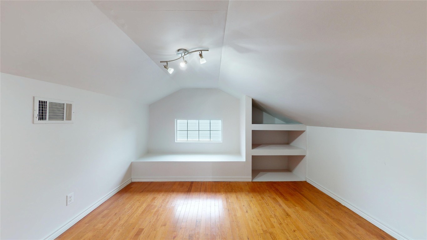 101 Eastgate Street Houston, TX 77012 - Photo 40 of 49