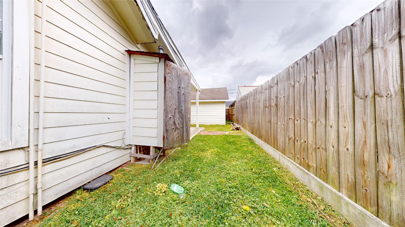 101 Eastgate Street Houston, TX 77012 - Photo 47 of 49