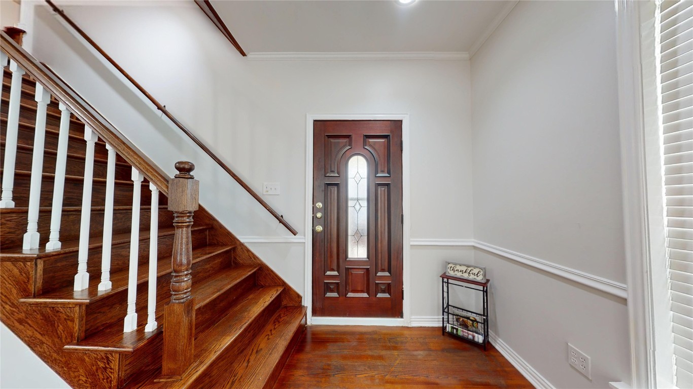 101 Eastgate Street Houston, TX 77012 - Photo 6 of 49