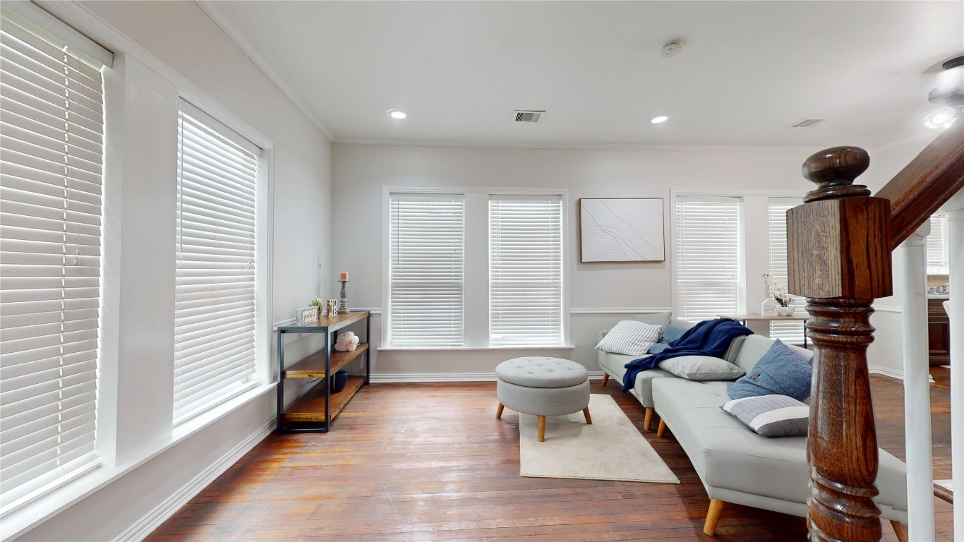 101 Eastgate Street Houston, TX 77012 - Photo 9 of 49