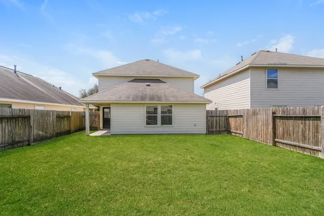 $1,950 | 5558 Latta Plantation Drive, Katy, TX 77449