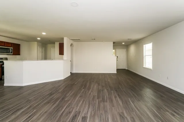 $1,950 | 5558 Latta Plantation Drive, Katy, TX 77449