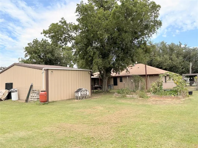 $325,000 | 620 South Mingus Boulevard, Mingus, TX 76463
