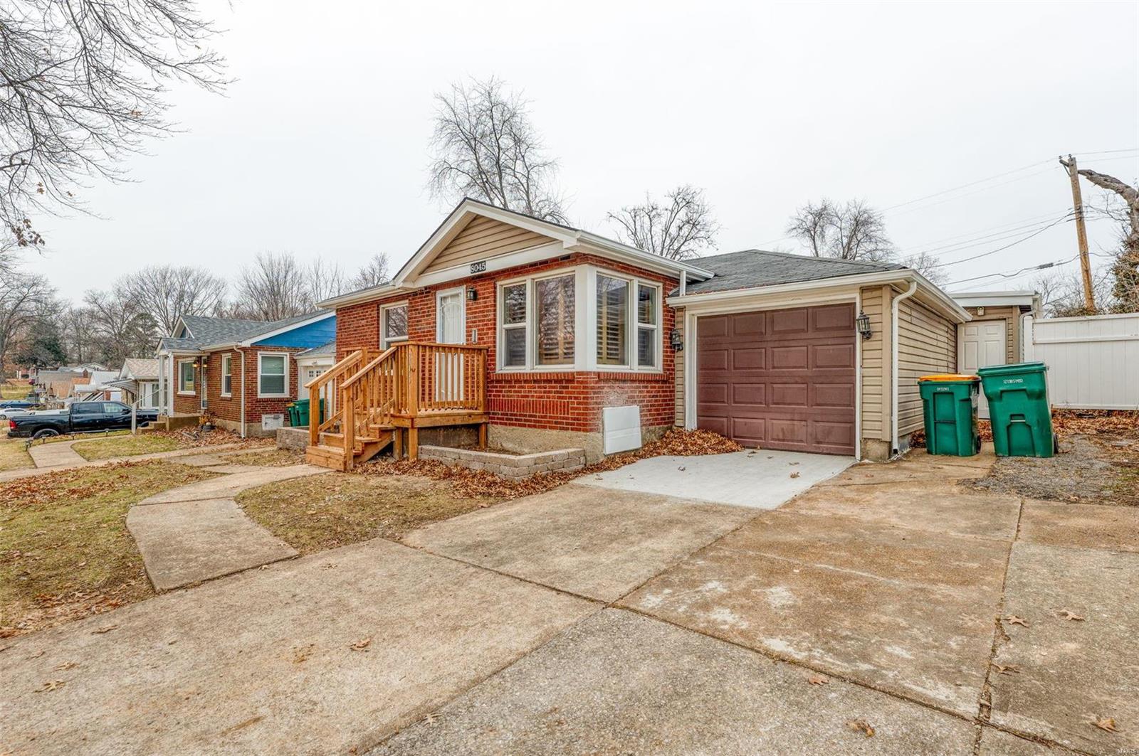 8045 Titus Road St. Louis, MO 63114 - Photo 2 of 20 Gallery Image 2