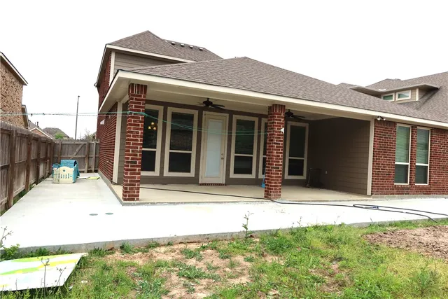 a house view with a outdoor space
