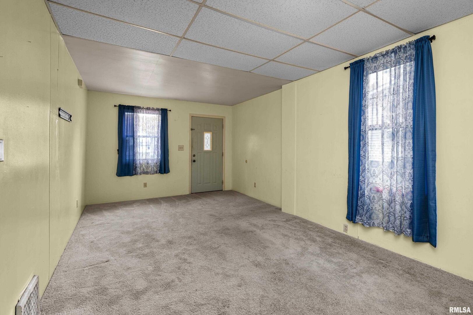 158 5th Street Silvis, IL 61282 - Photo 3 of 23