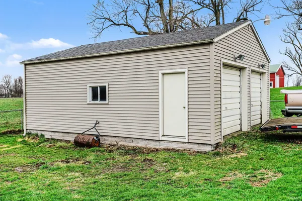 $287,900 | 1060 Highway 20, Lagrange, IN 46761
