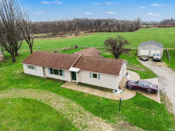 $287,900 | 1060 Highway 20, Lagrange, IN 46761