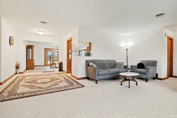 $287,900 | 1060 Highway 20, Lagrange, IN 46761