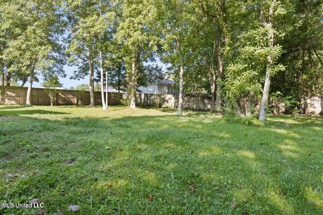 $2,600 | 6507 Shoshonee Drive, Ocean Springs, MS 39564