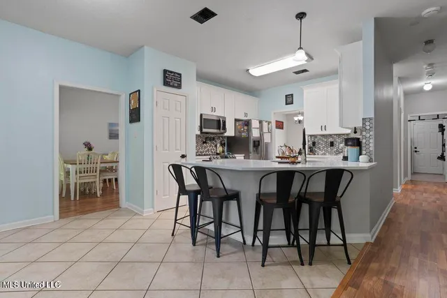 $2,600 | 6507 Shoshonee Drive, Ocean Springs, MS 39564