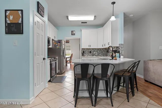 $2,600 | 6507 Shoshonee Drive, Ocean Springs, MS 39564