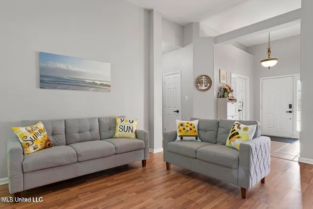 $2,600 | 6507 Shoshonee Drive, Ocean Springs, MS 39564