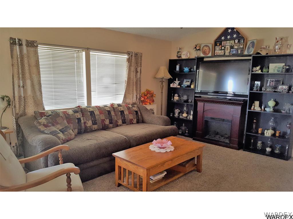 1257 Dewey Road Golden Valley, AZ 86413 - Photo 7 of 32