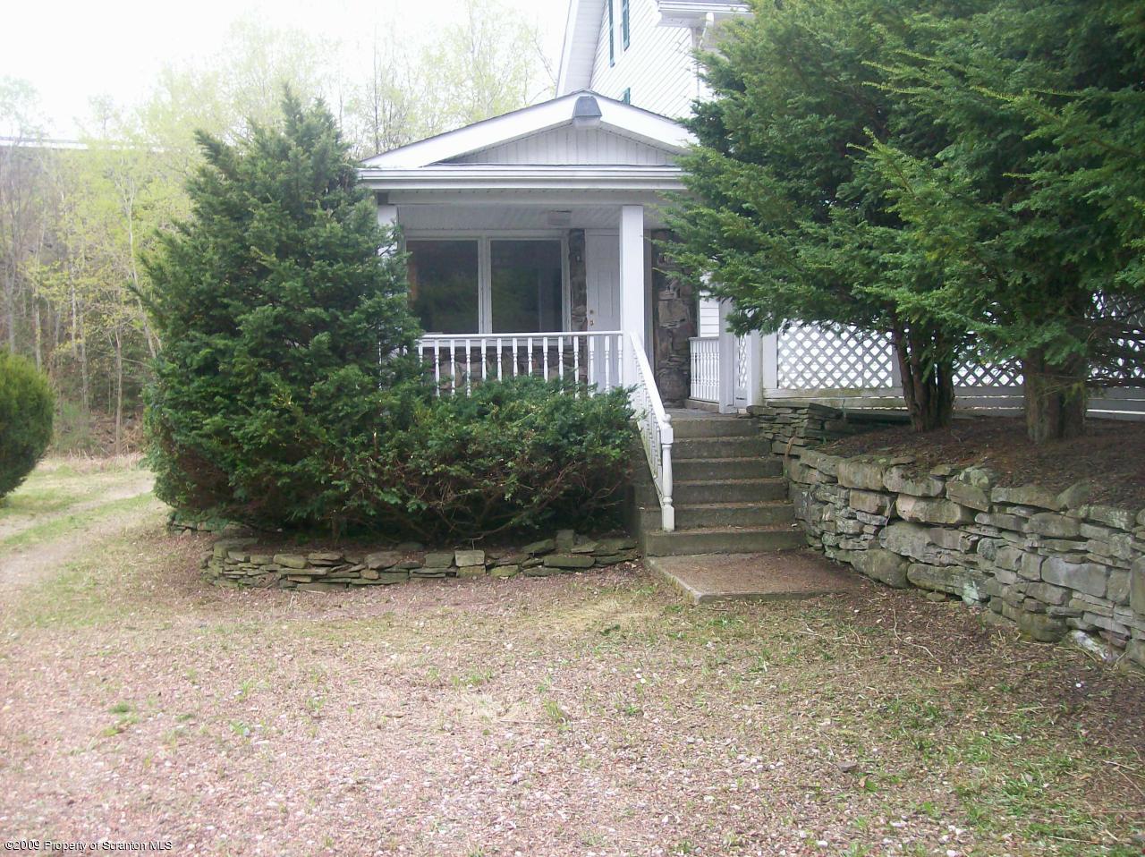 835 Rear Shady Lane Clarks Summit, PA 18411 - Photo 8 of 17 Gallery Image 8
