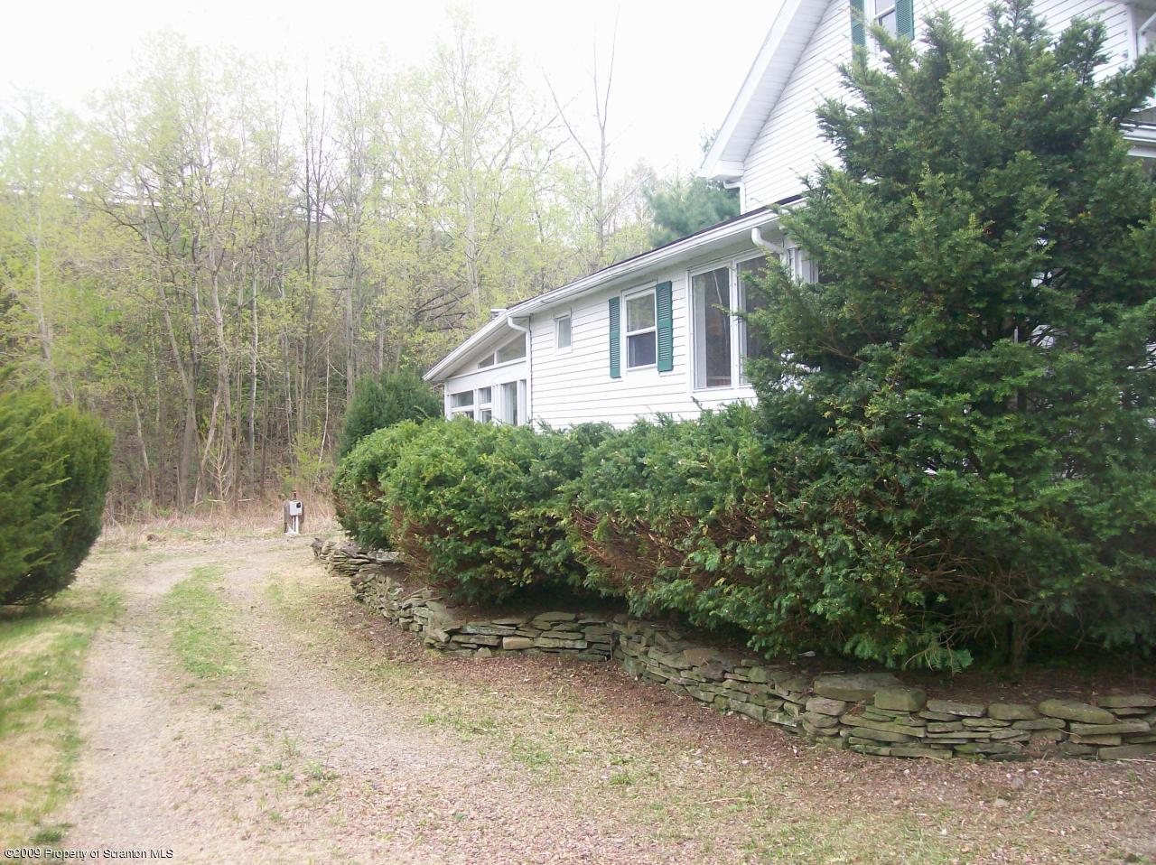 835 Rear Shady Lane Clarks Summit, PA 18411 - Photo 9 of 17 Gallery Image 9