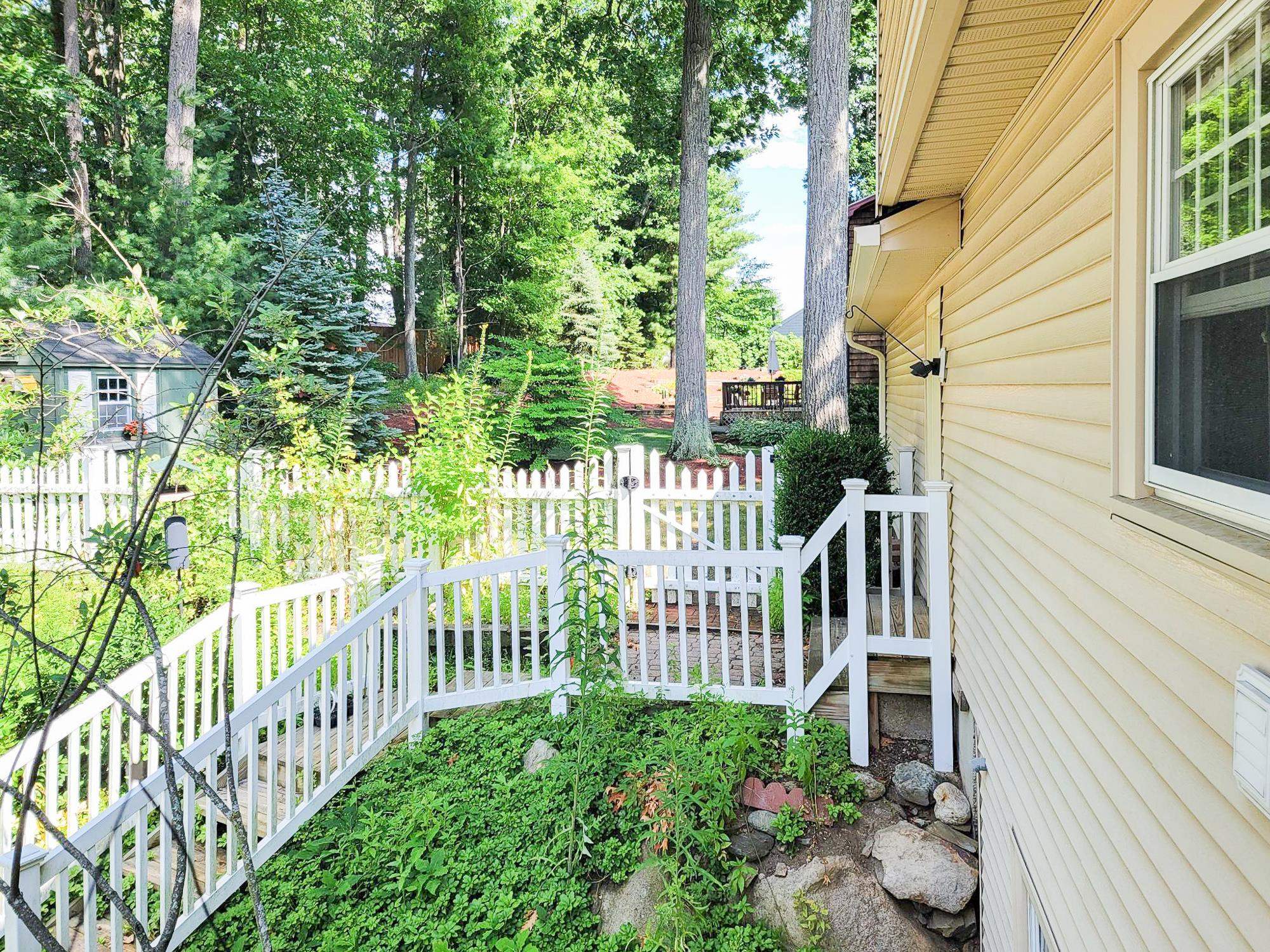 35 Monza Road Nashua, NH 03064 - Photo 23 of 29