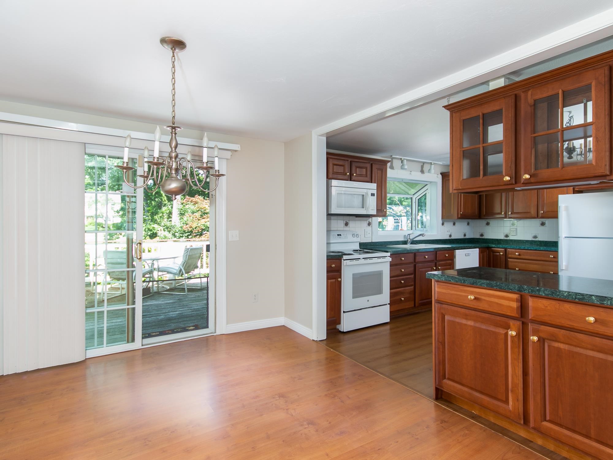35 Monza Road Nashua, NH 03064 - Photo 6 of 29