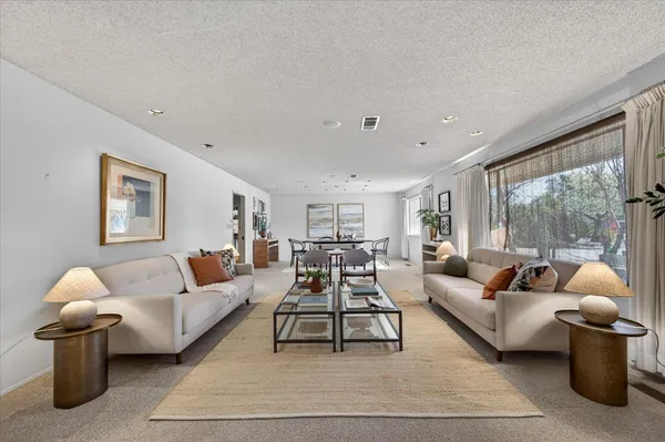 $590,000 | 5867 East Club View Drive, Fresno, CA 93727