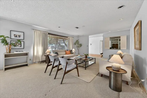 $590,000 | 5867 East Club View Drive, Fresno, CA 93727