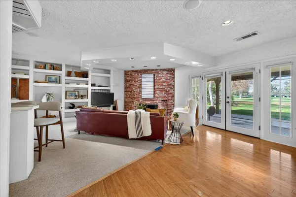 $590,000 | 5867 East Club View Drive, Fresno, CA 93727