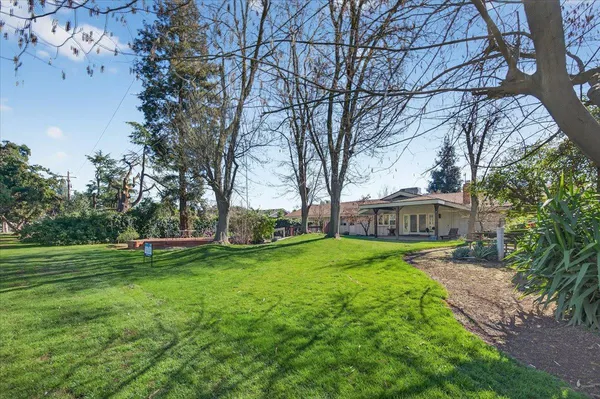 $590,000 | 5867 East Club View Drive, Fresno, CA 93727