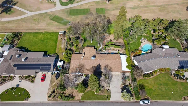 $590,000 | 5867 East Club View Drive, Fresno, CA 93727