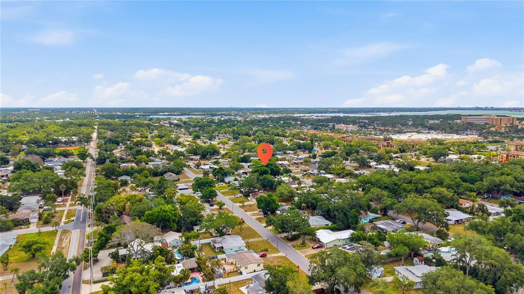 10437 52nd Avenue North St. Petersburg, FL 33708 - Photo 13 of 36