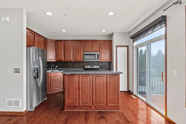 $410,000 | 5038 Yuma Lane North, Plymouth, MN 55446