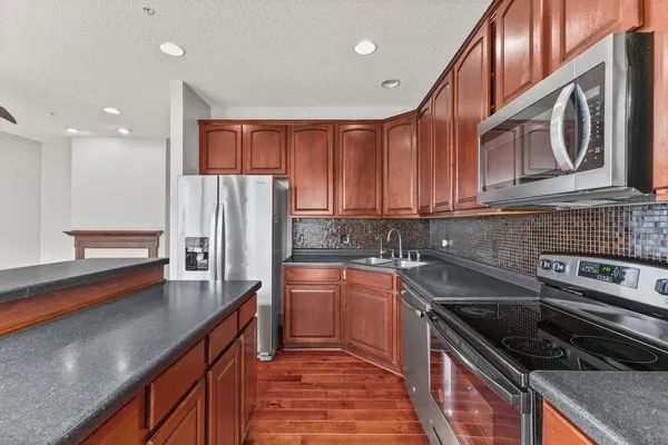 $410,000 | 5038 Yuma Lane North, Plymouth, MN 55446