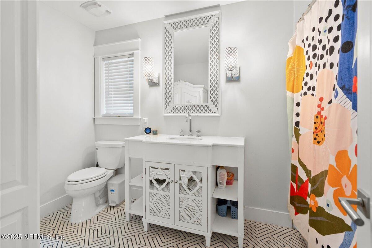 548 Lake Road Ponte Vedra Beach, FL 32082 - Photo 34 of 65 Bathroom 2
